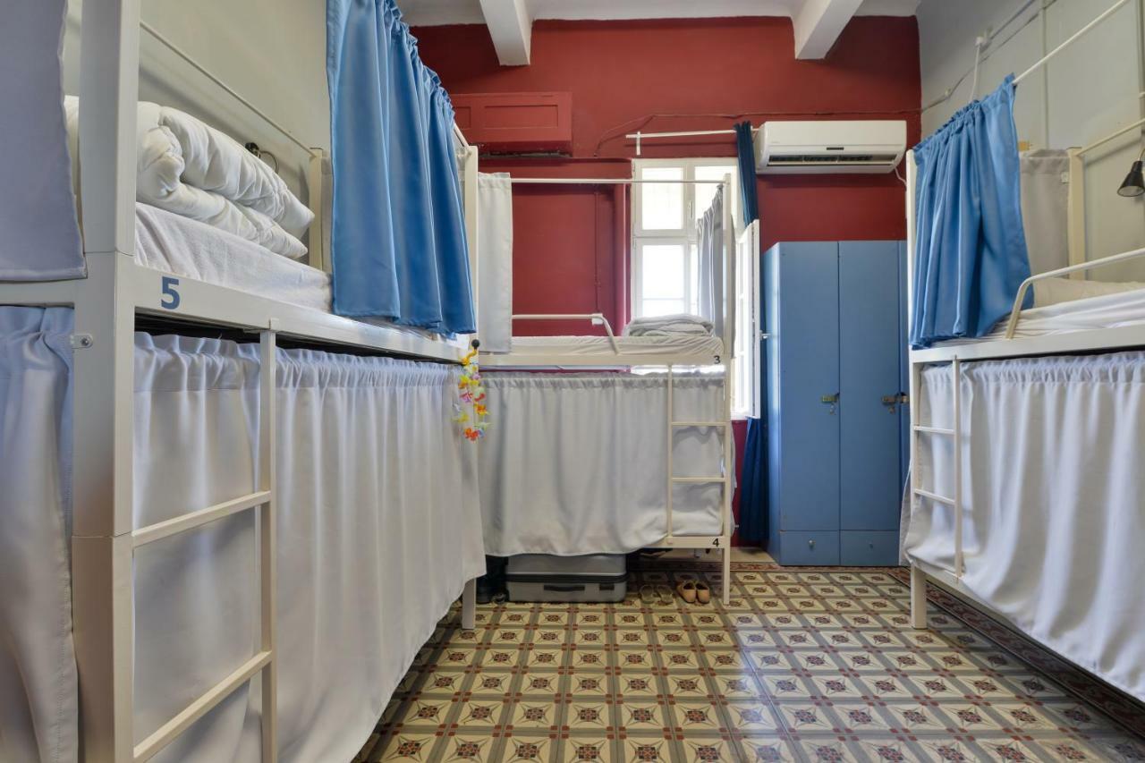 Roger'S Hostel Tel Aviv Exterior photo